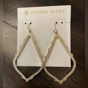 Kendra Scott Sophie Drop Gold Earrings